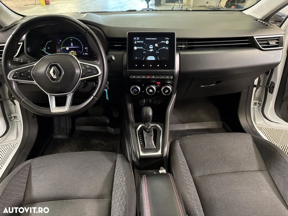 Renault Clio V full hybrid 145 Equilibre - 10