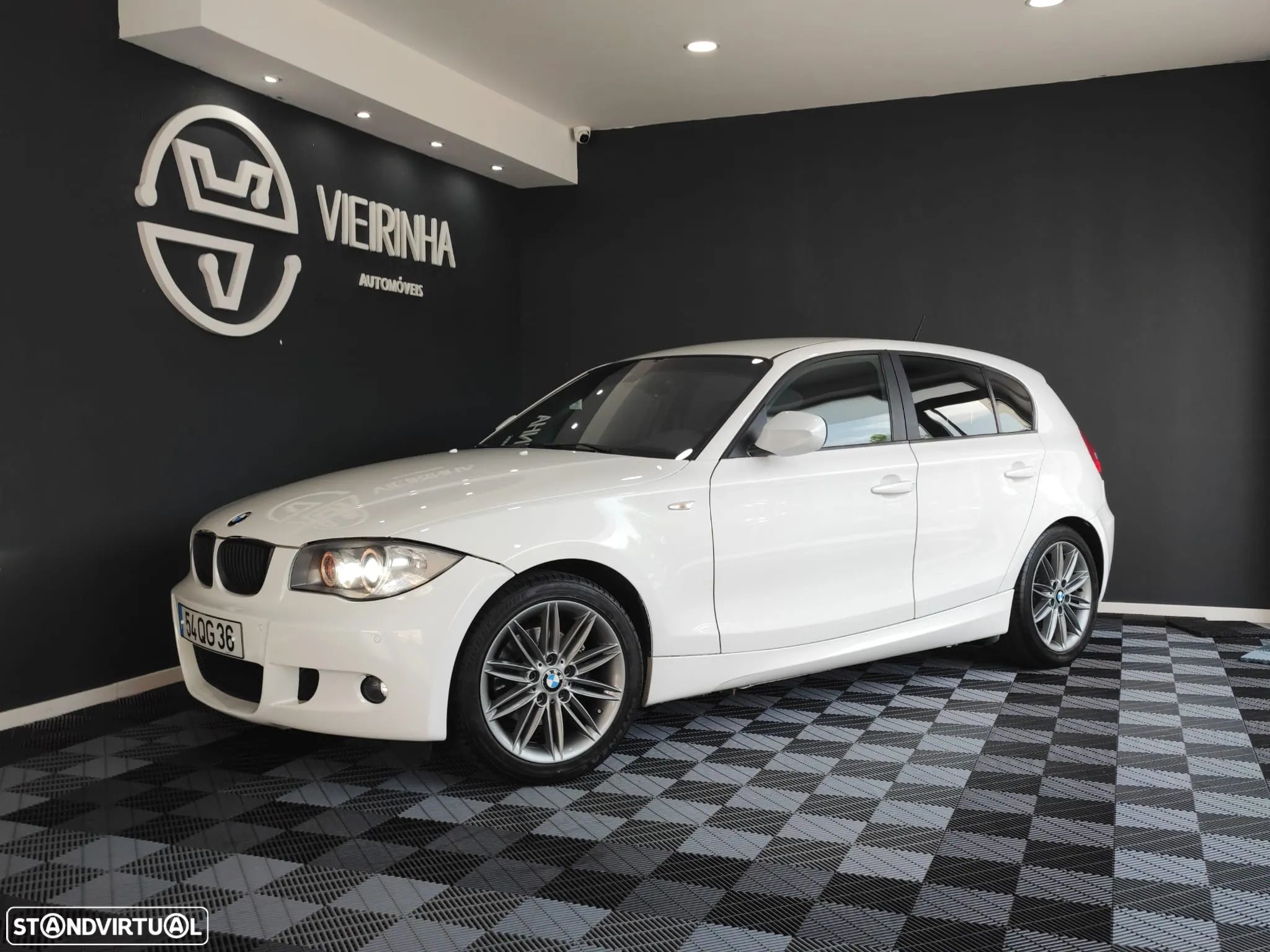 BMW 118 d Pack M - 1