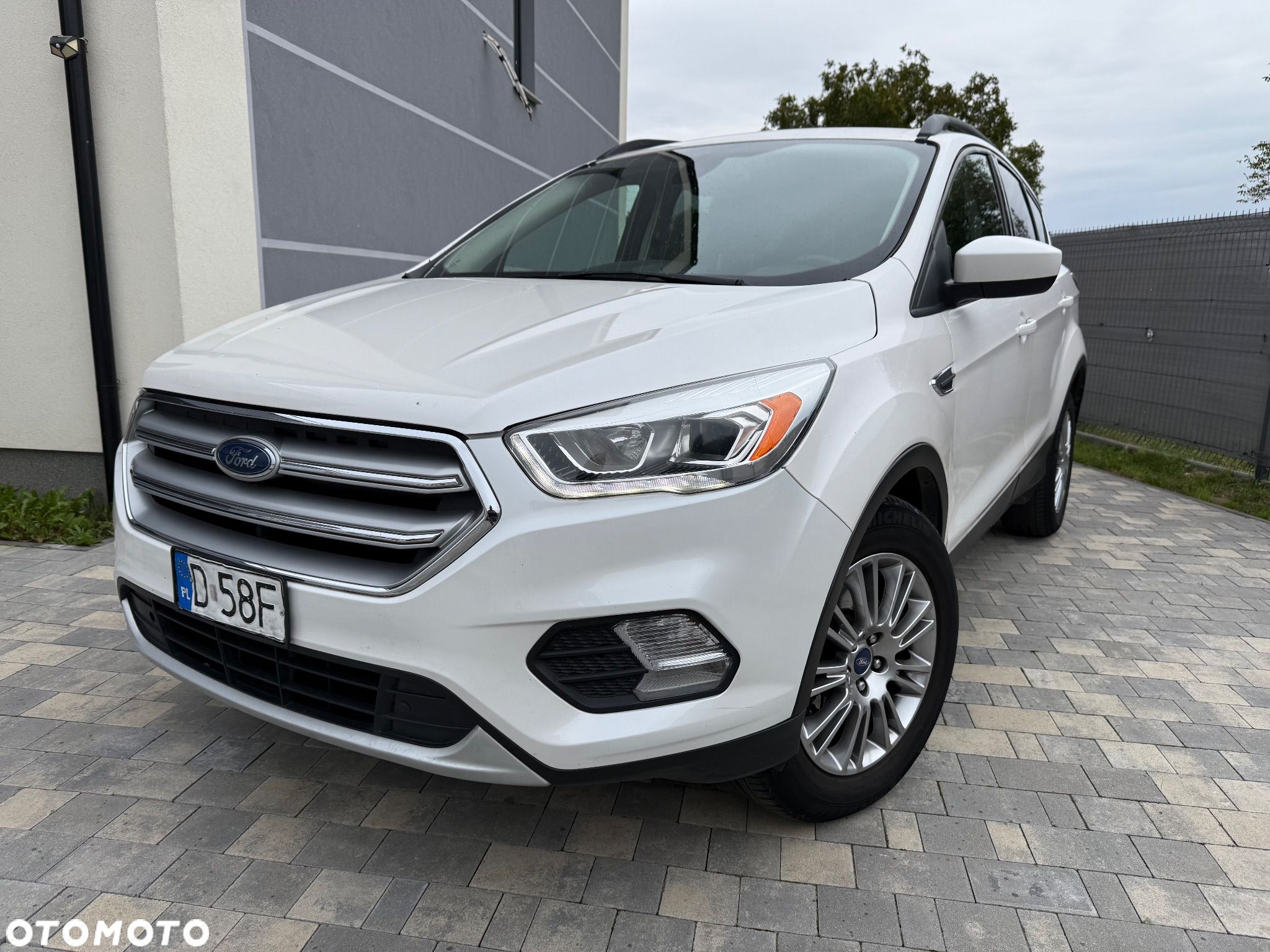 Ford Escape - 1