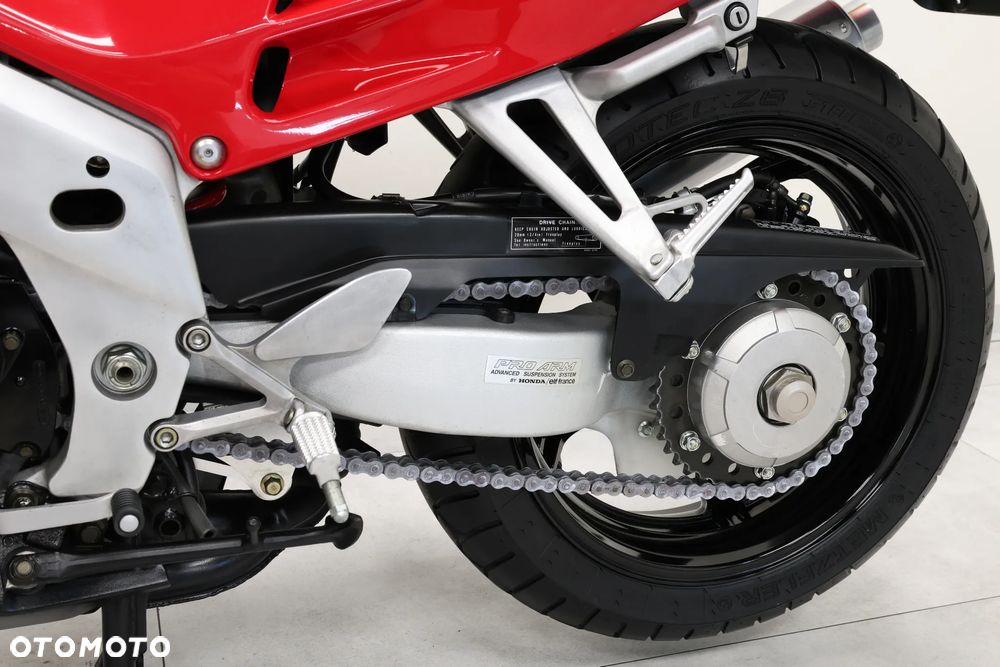 Honda VFR - 35