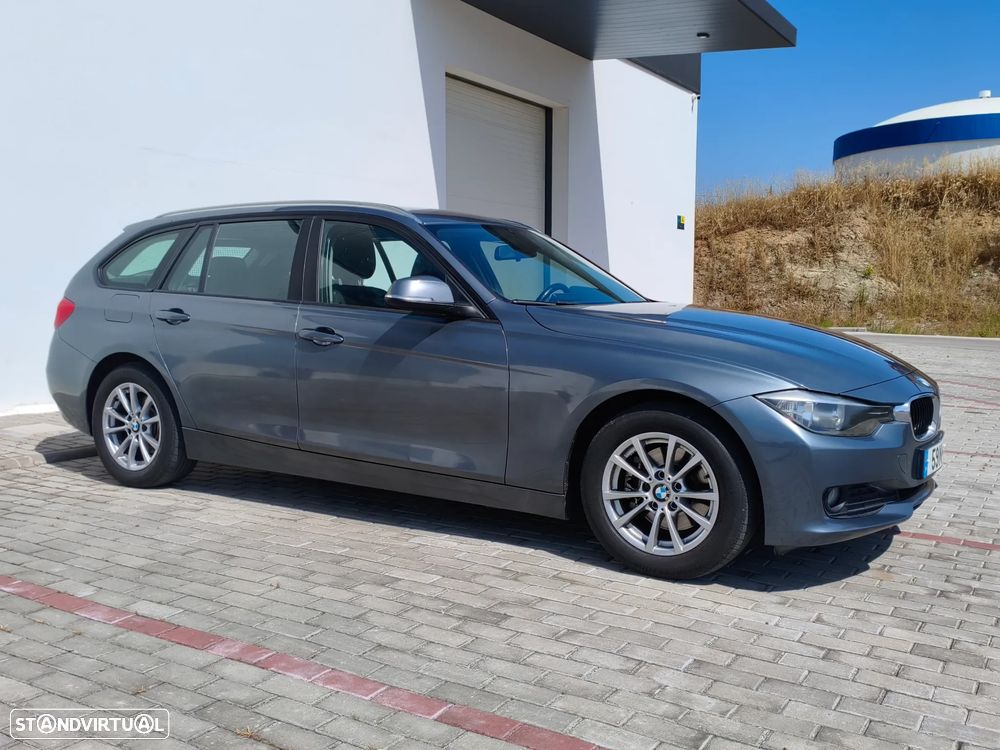 BMW 320 d Line Sport - 14