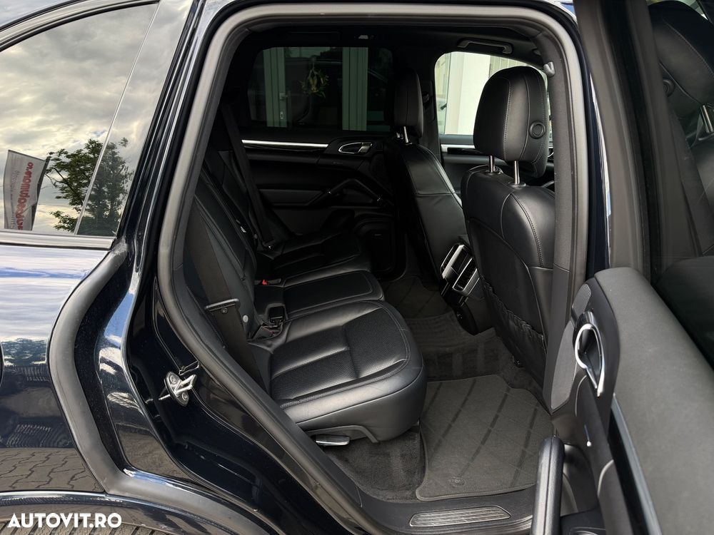 Porsche Cayenne S Tiptronic S - 12