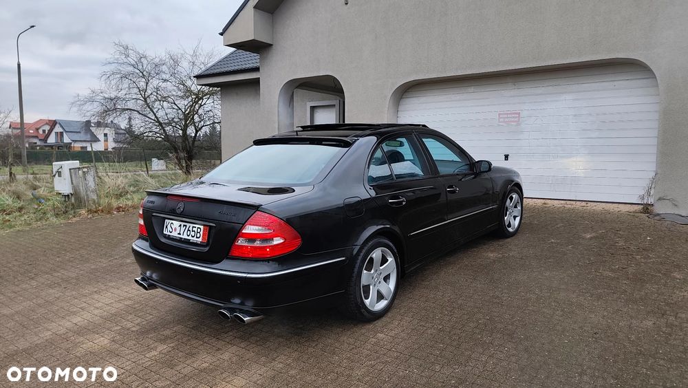 Mercedes-Benz Klasa E 500 4Matic Avantgarde Sport Edition AMG - 30