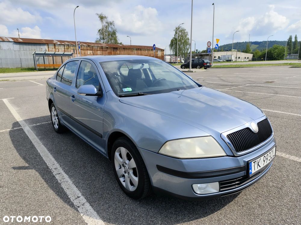 Skoda Octavia 1.6 Elegance - 1