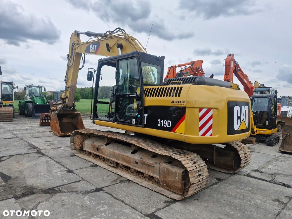 Caterpillar 319D - 2