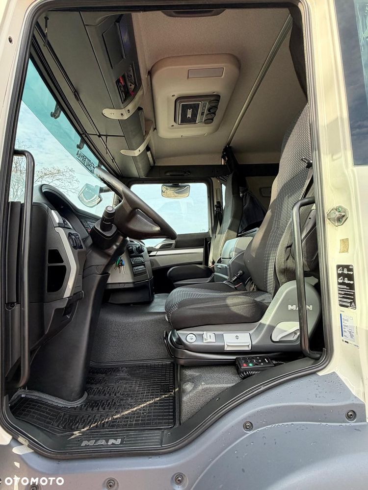 MAN TGM 15.290 / FIRANKA / 2016R / KLIMA POSTOJOWA /SPROWADZONY/ 8T ŁADOWNOŚĆ / 17 PALET / E6  / WINDA / - 22