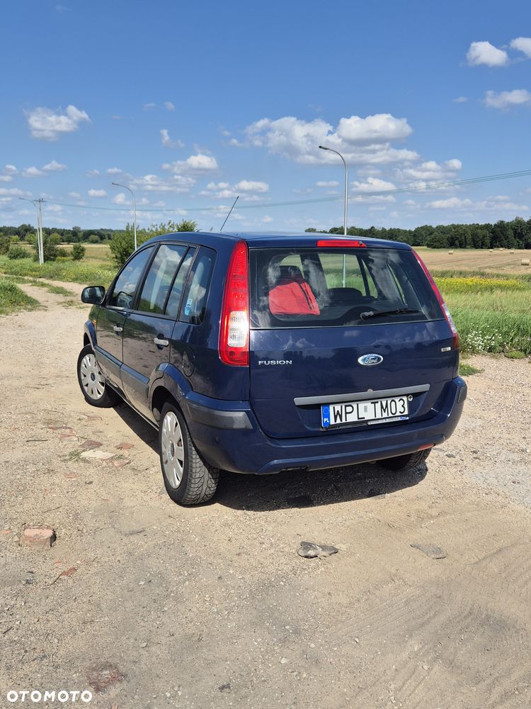 Ford Fusion - 4