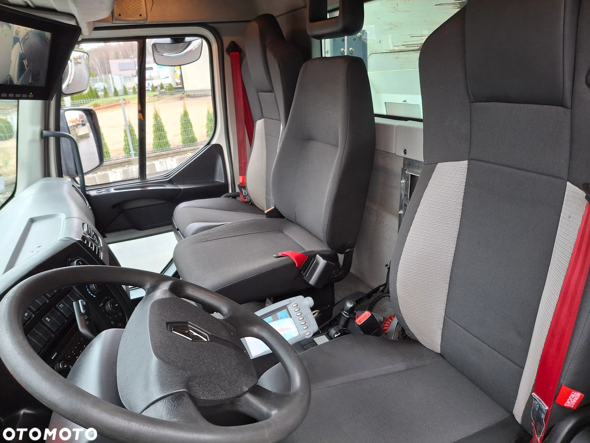 Renault D26 Śmieciarka Odpady FAUN Variopress Euro 6 2015r 3 Osie 73 Tyś KM - 23