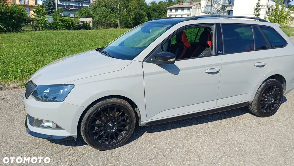 Skoda Fabia 1.2 TSI Monte Carlo DSG - 25