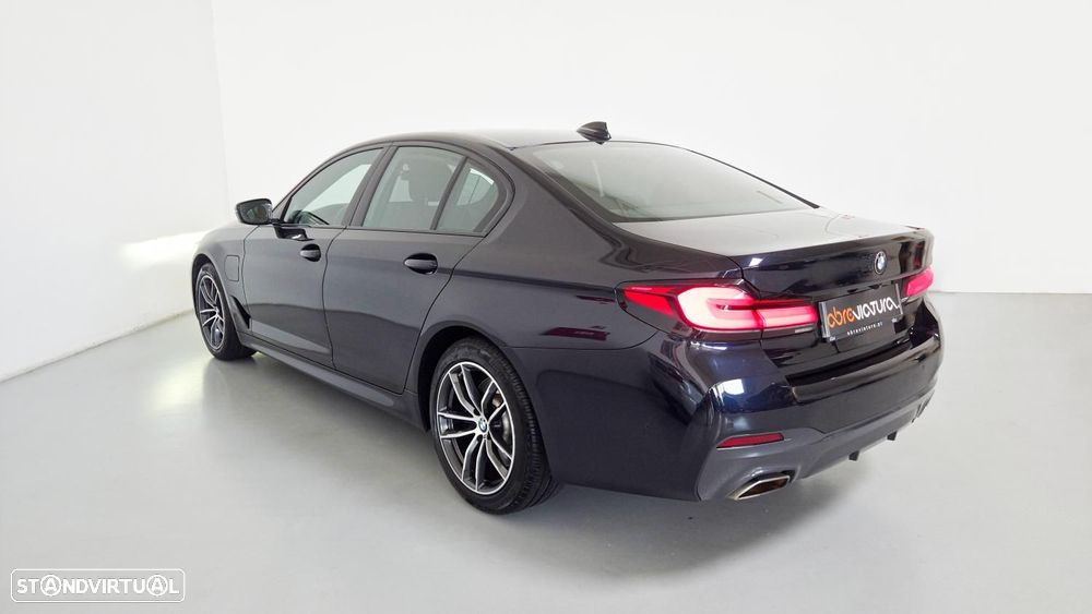BMW 530 e Pack Desportivo M - 7