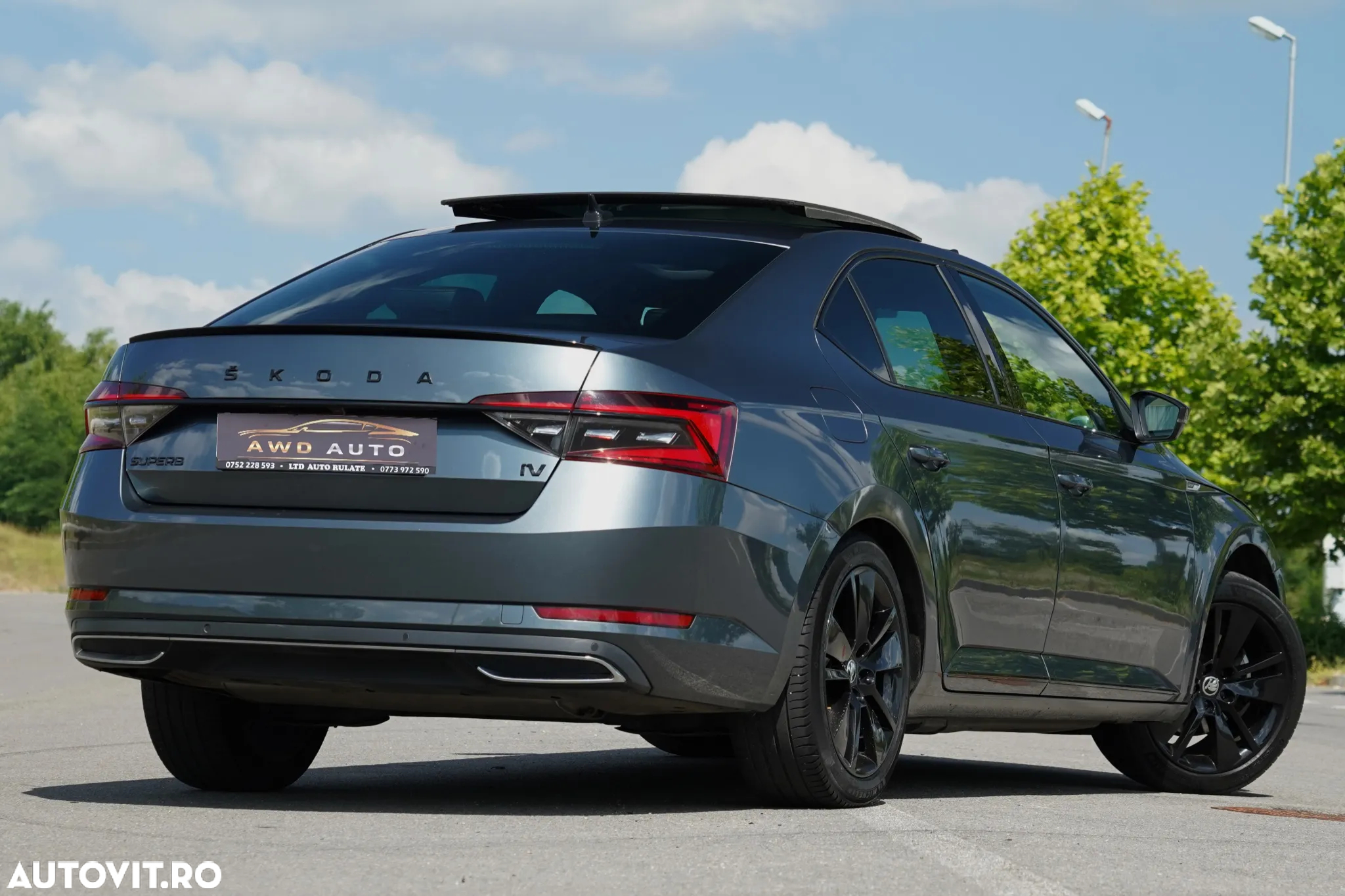 Skoda Superb 1.4 TSI iV DSG Sportline - 3
