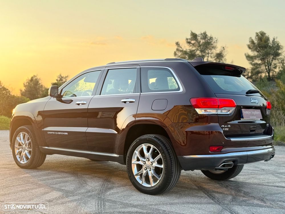 Jeep Grand Cherokee 5.7 V8 HEMI 4WD Auto Summit - 13