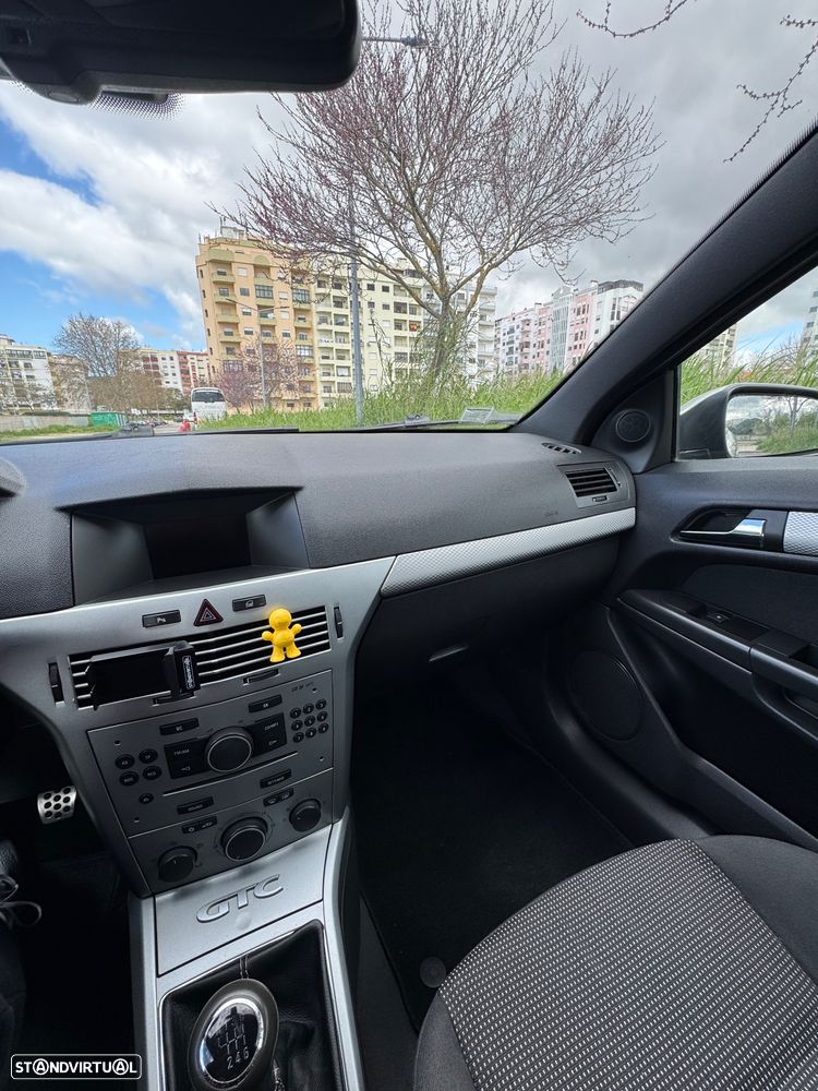 Opel Astra GTC 1.3 CDTI - 8