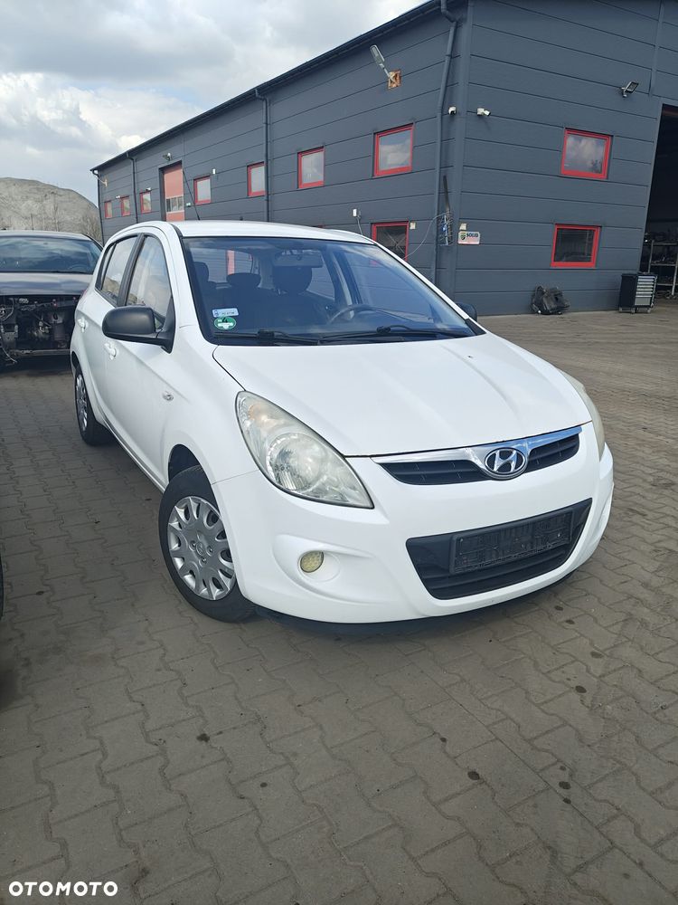 Hyundai I20 1.2 benz. części - 1