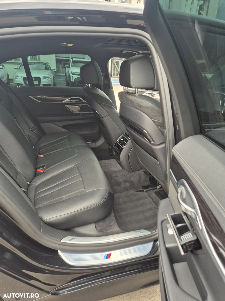 BMW Seria 7 730d xDrive - 13