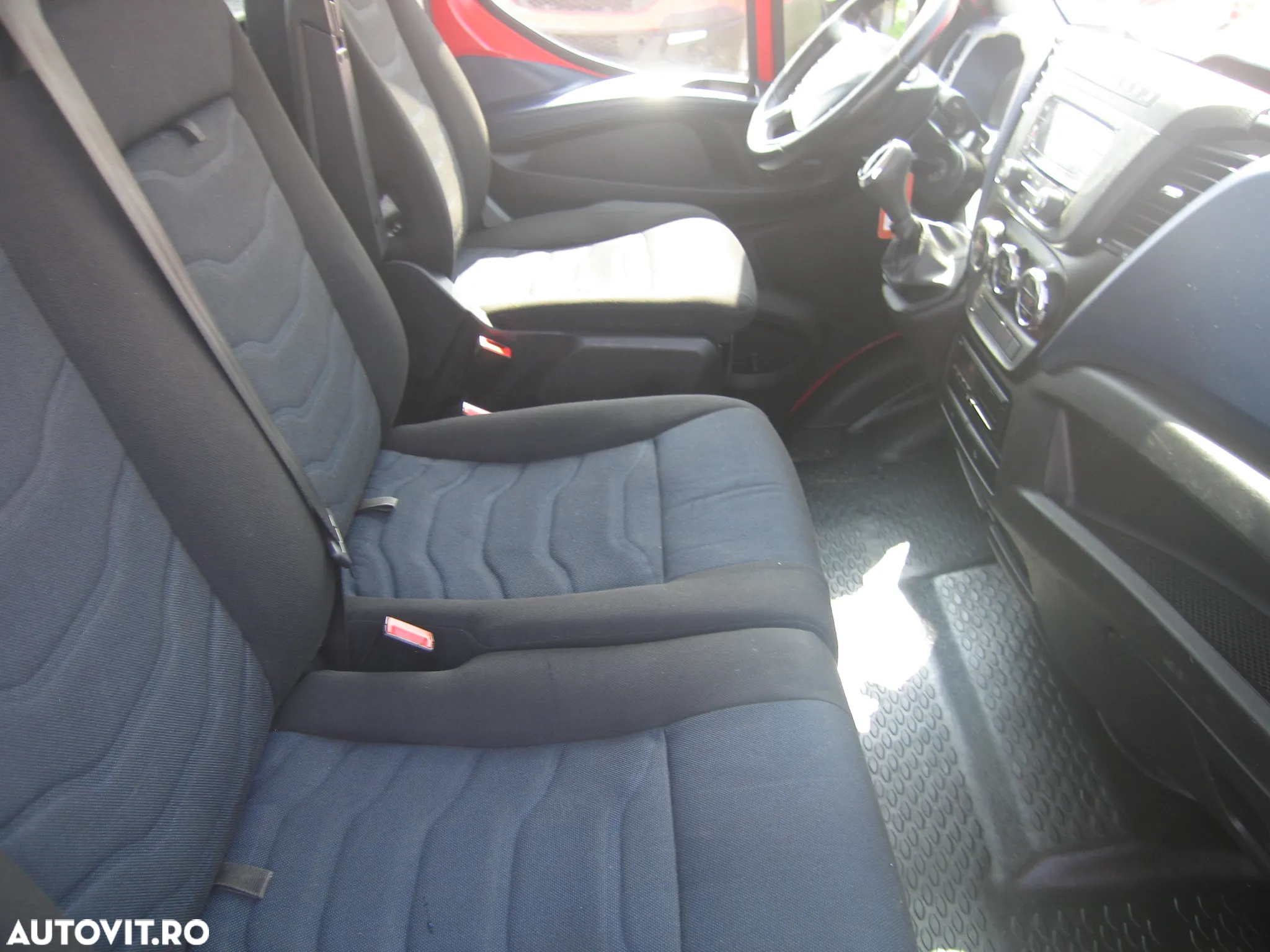 Iveco DAILY 35 S 16 , 3 LOC. BASCULABIL PE TREI PARTI, AC. EURO VI. - 22