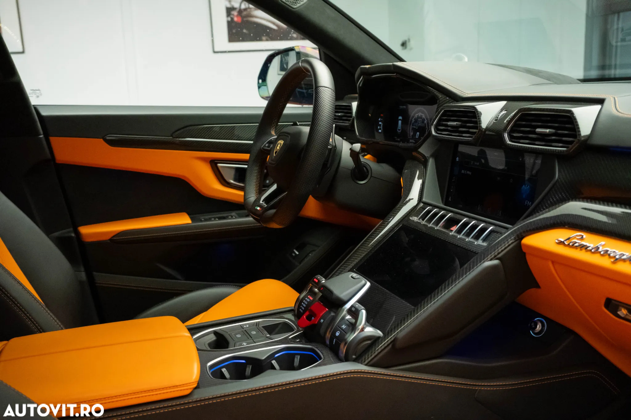 Lamborghini URUS - 35