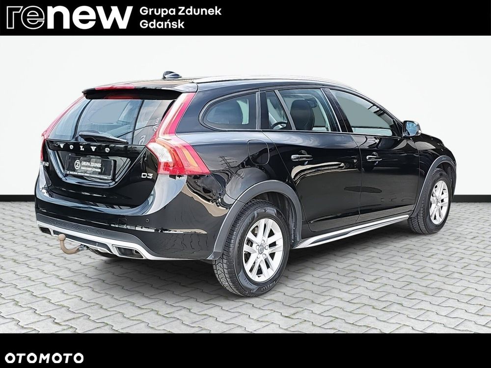 Volvo V60 Cross Country - 6