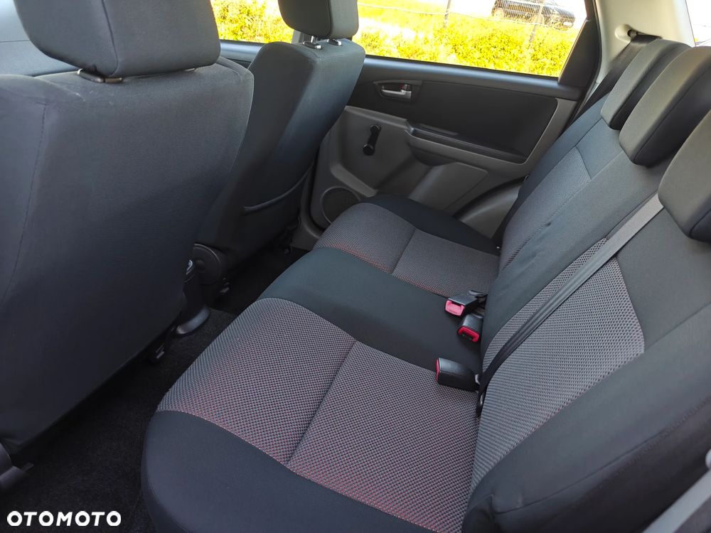 Suzuki SX4 1.5 Streetline 4x2 Classic - 10