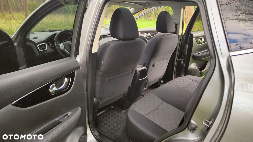 Nissan Qashqai 1.6 DCi Xtronic N-Connecta - 19