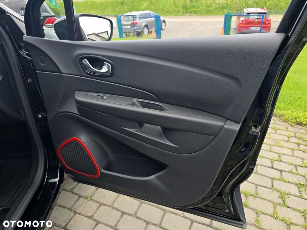 Renault Captur ENERGY TCe 120 Crossborder - 19