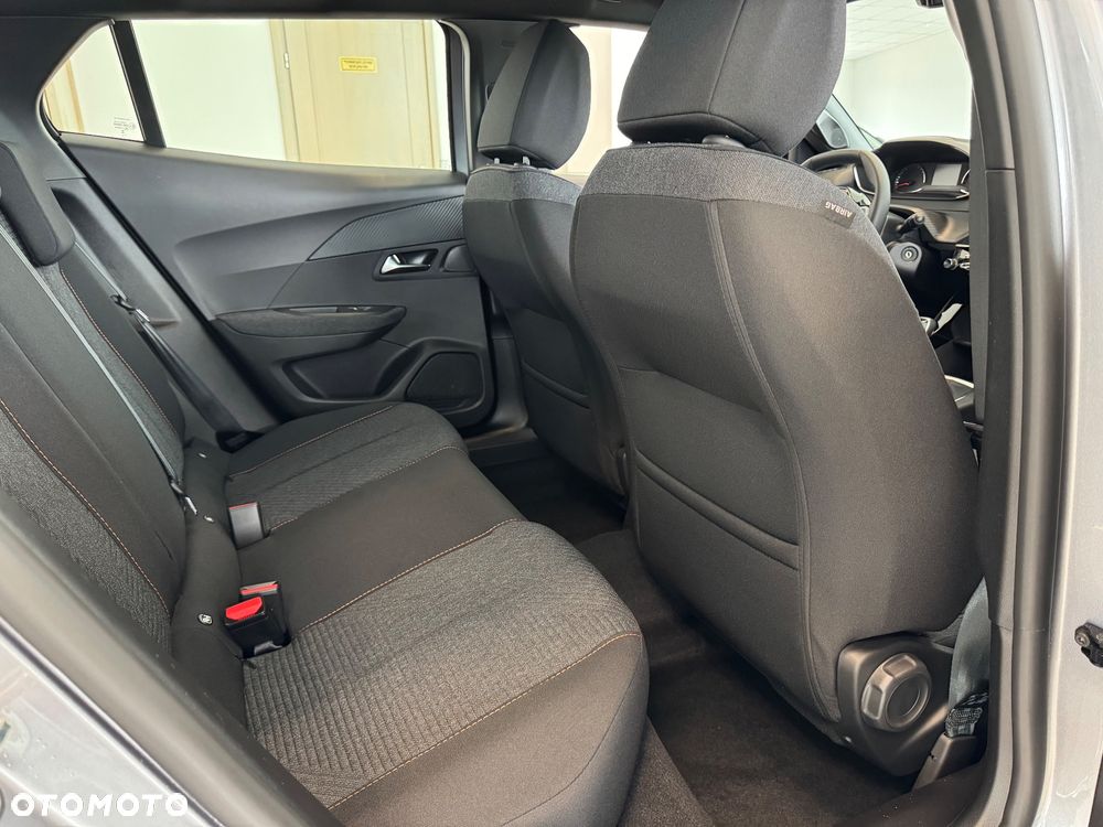 Peugeot 2008 - 8
