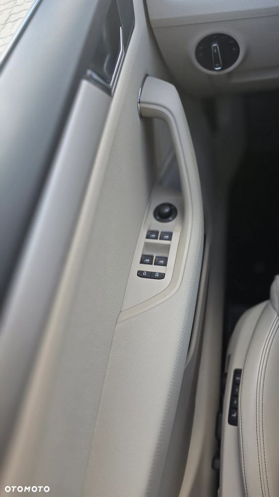 Skoda Superb 2.0 TDI SCR 4x4 L&K DSG - 32