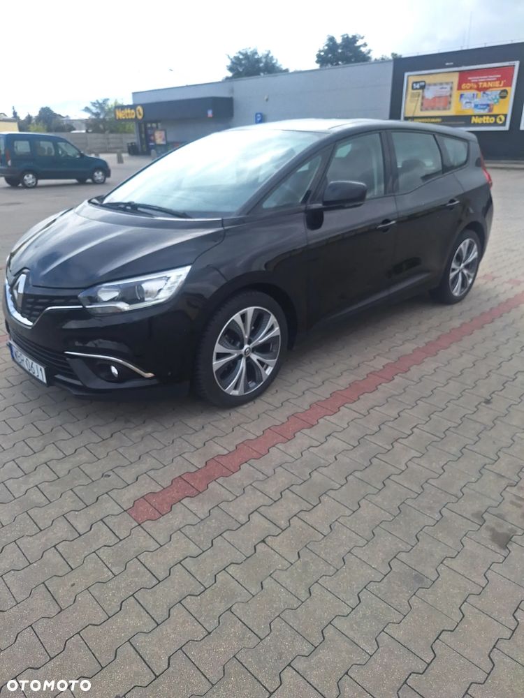 Renault Grand Scenic - 12