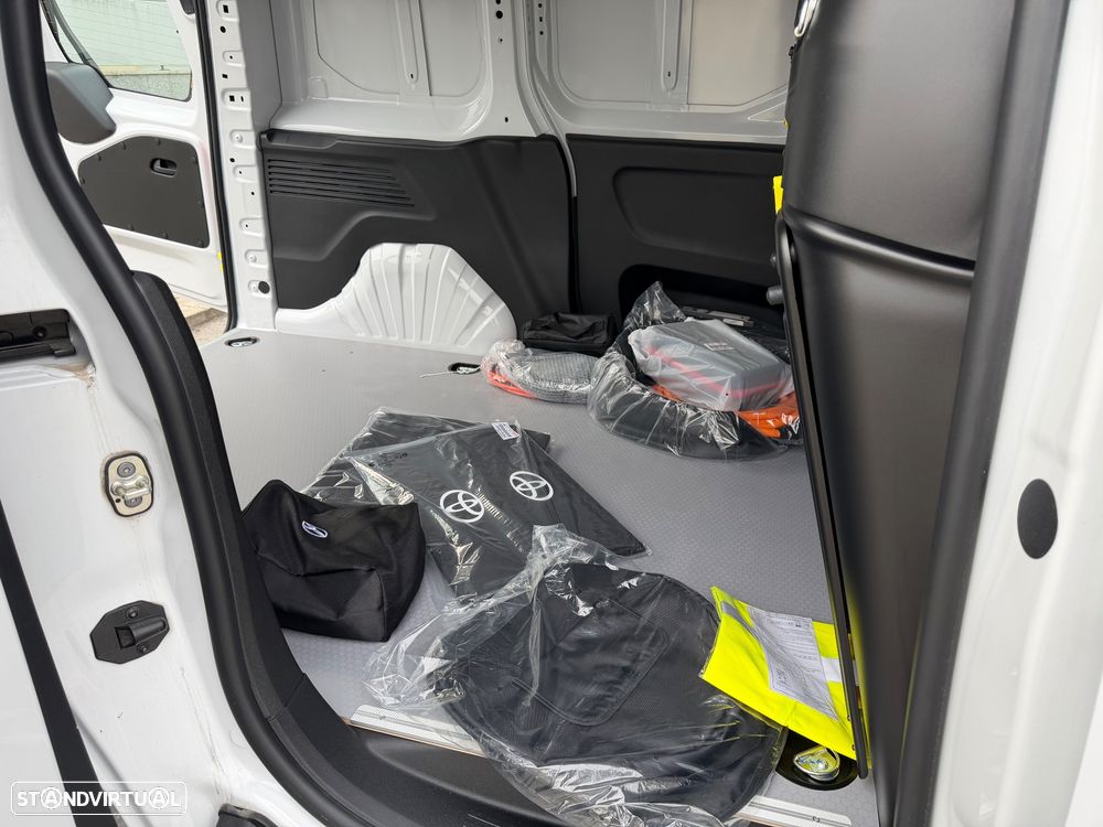 Toyota Proace City Eletrico - 15