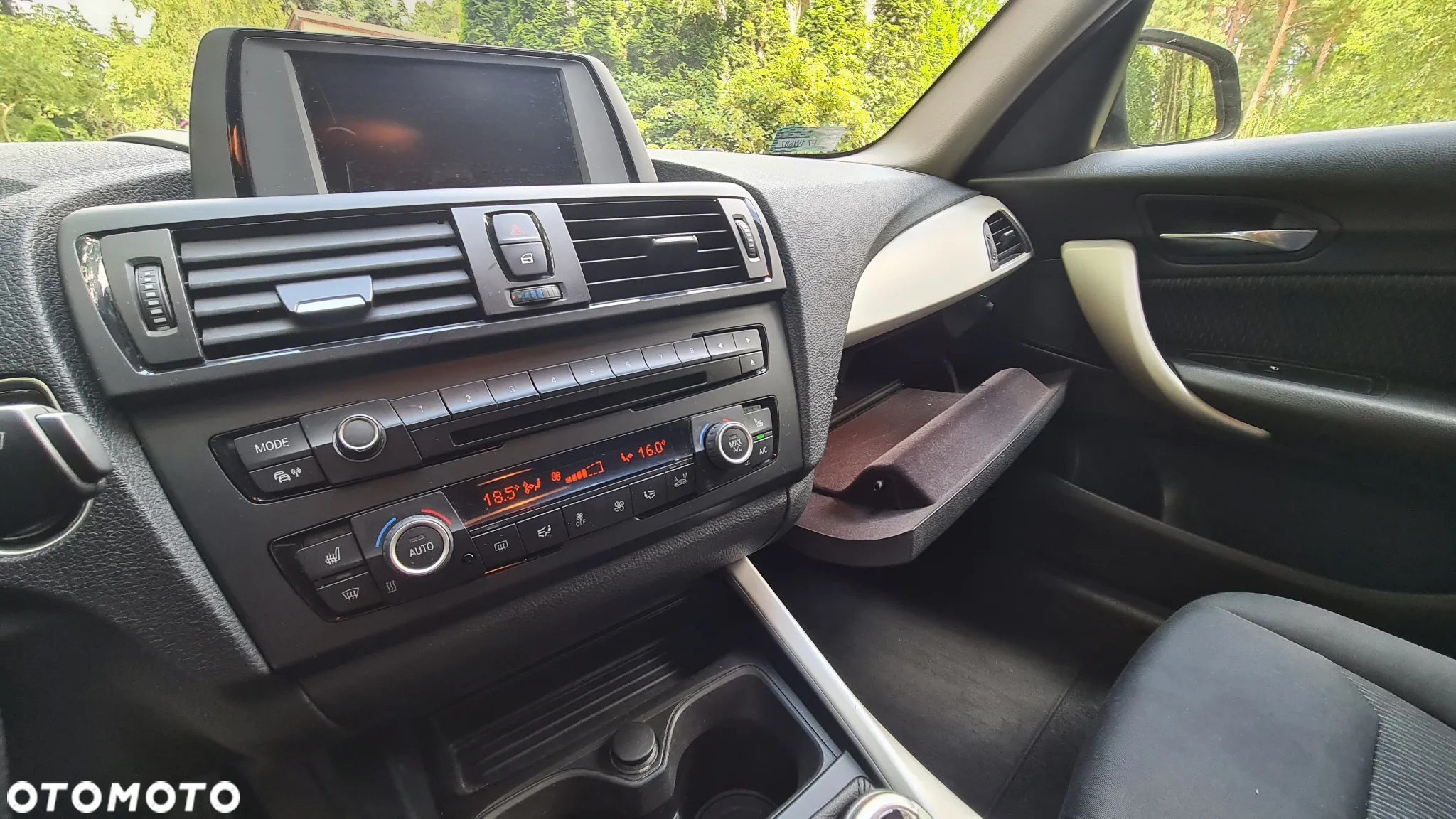 BMW Seria 1 116i - 3