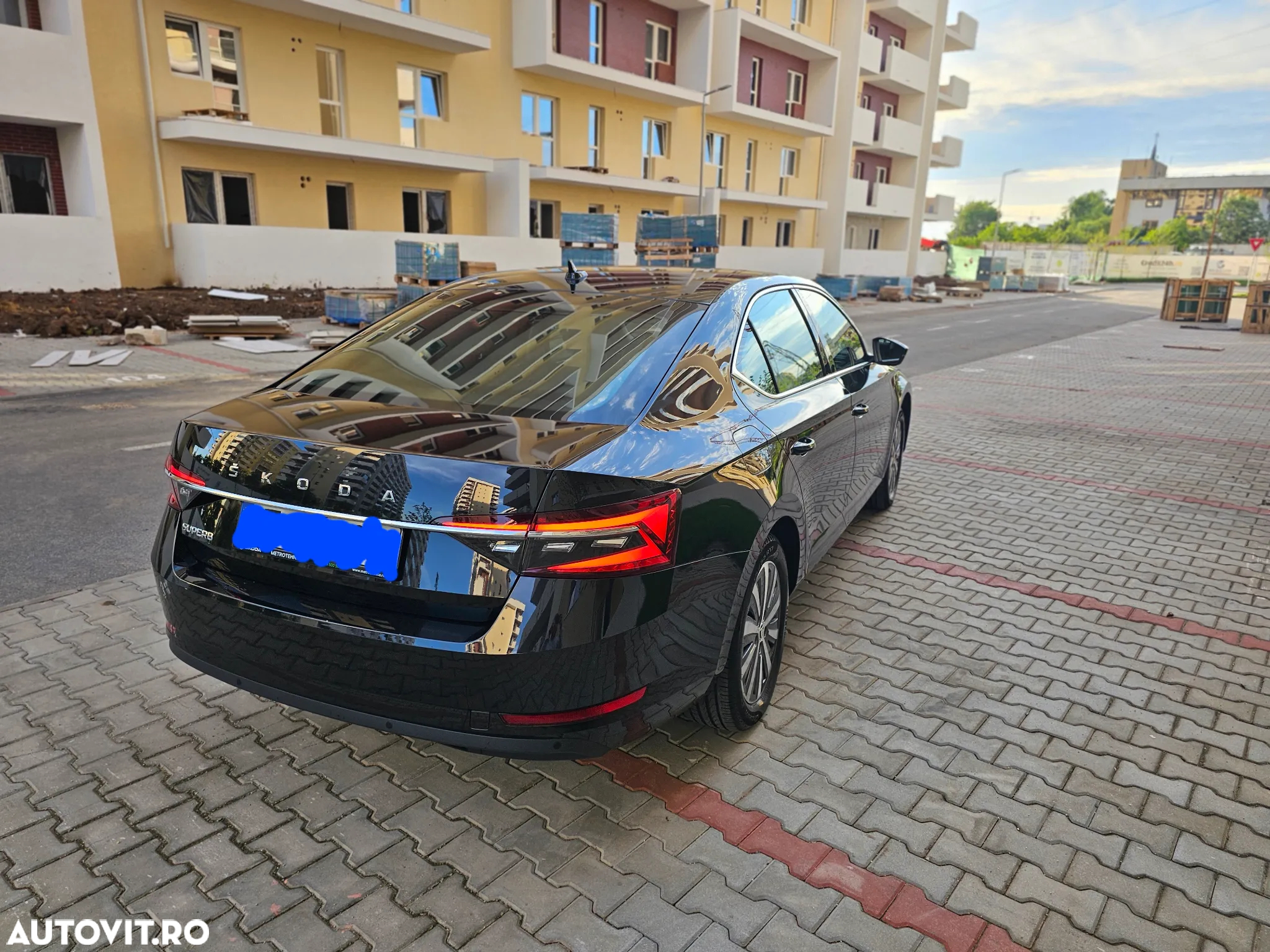 Skoda Superb 2.0 TDI DSG Style - 2