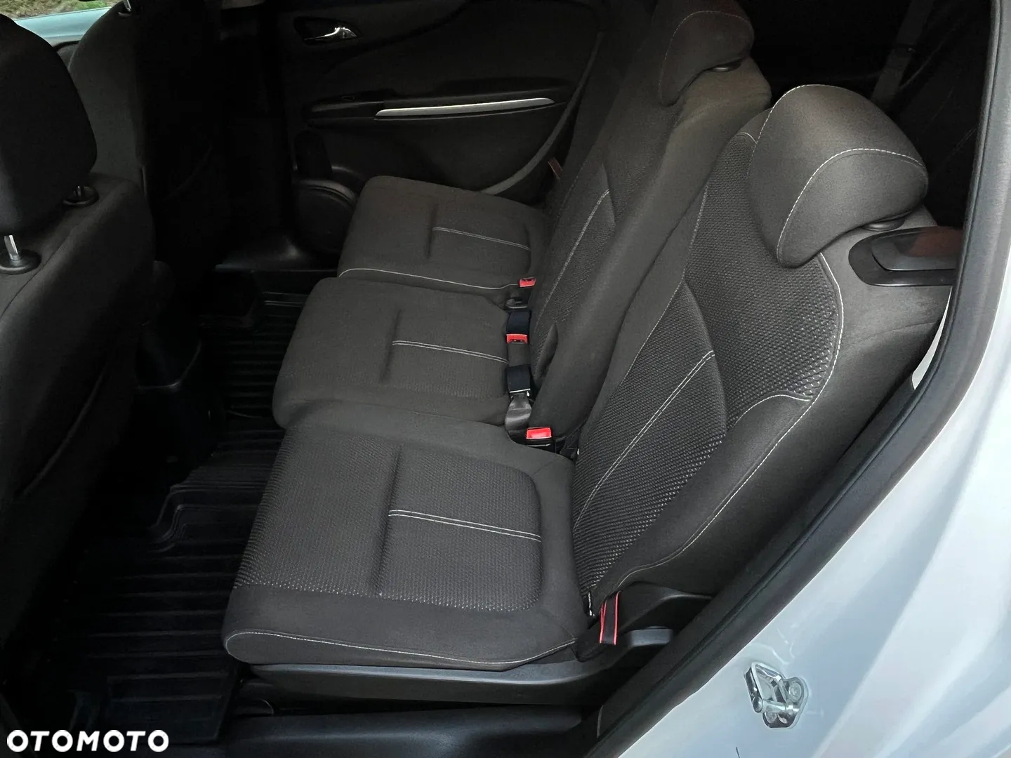 Opel Zafira 1.6 D (CDTi ecoFLEX) Start/Stop Active - 21