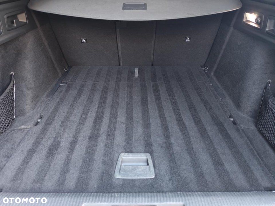Peugeot 308 - 35