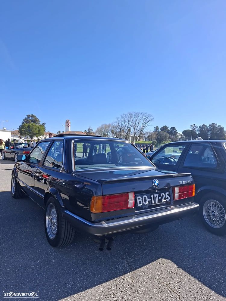 BMW 323 - 5