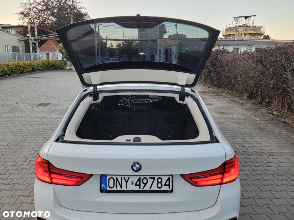 BMW Seria 5 520d xDrive Sport Line - 12