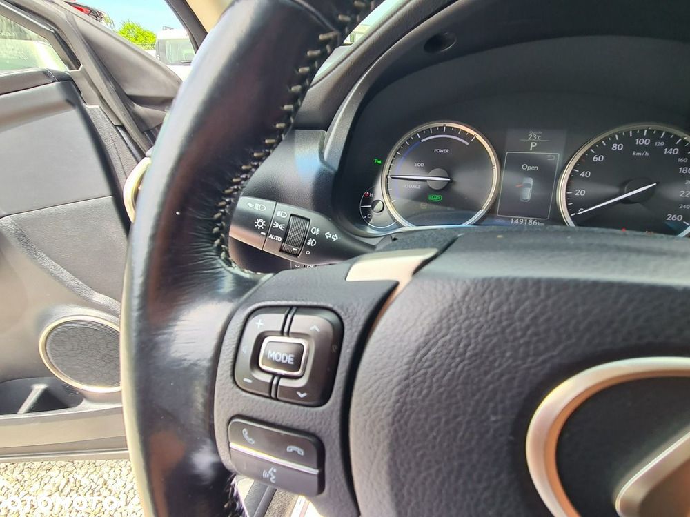 Lexus NX 300h Prestige AWD - 19