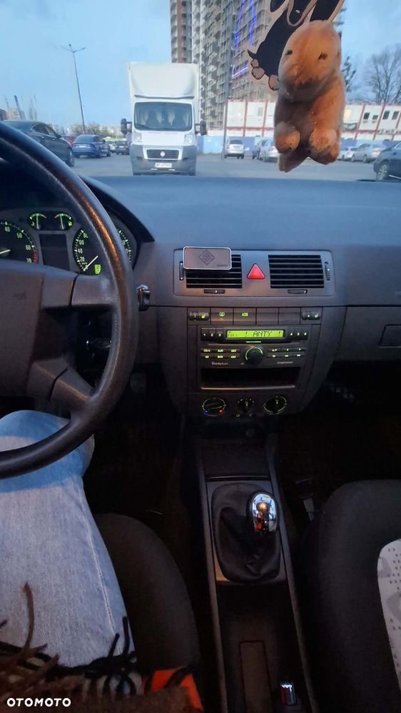 Skoda Fabia 1.4 16V Elegance - 13