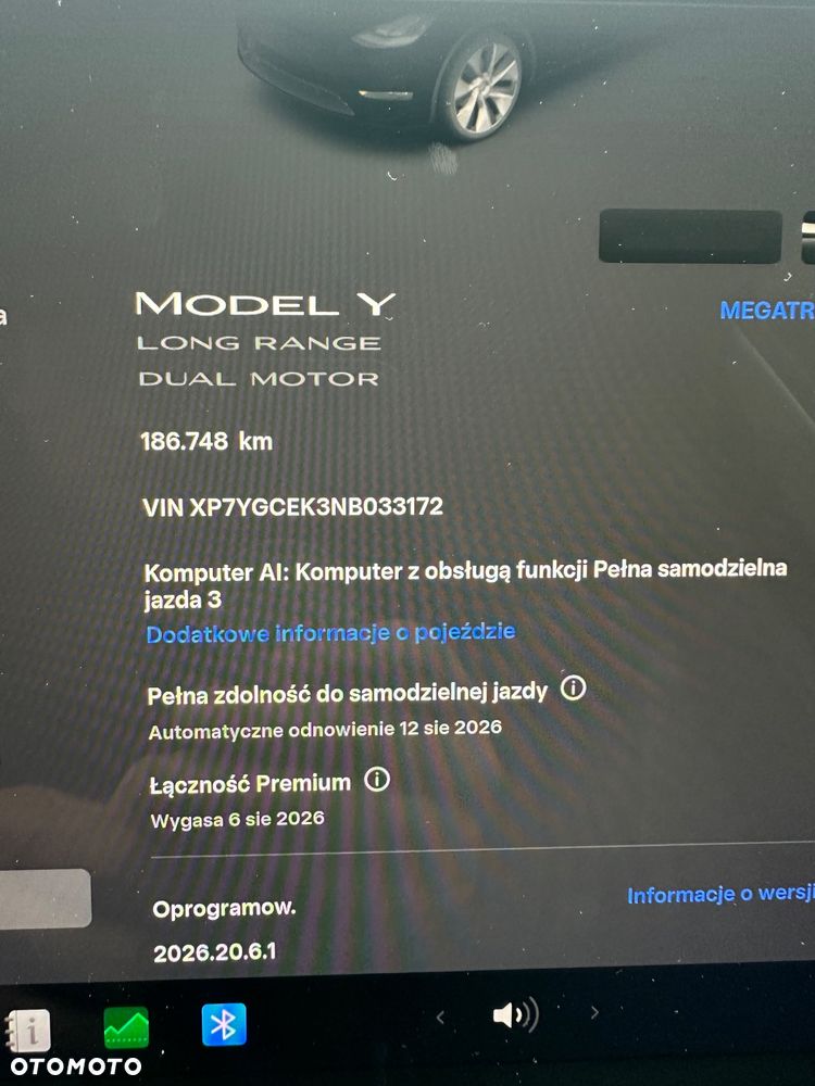 Tesla Model Y Long Range AWD - 15