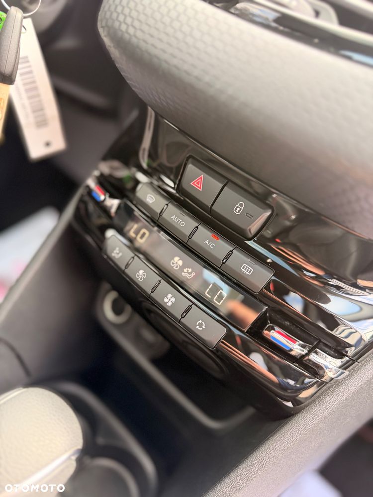 Peugeot 2008 PureTech 110 Stop&Start EAT6 GT-Line Edition - 8