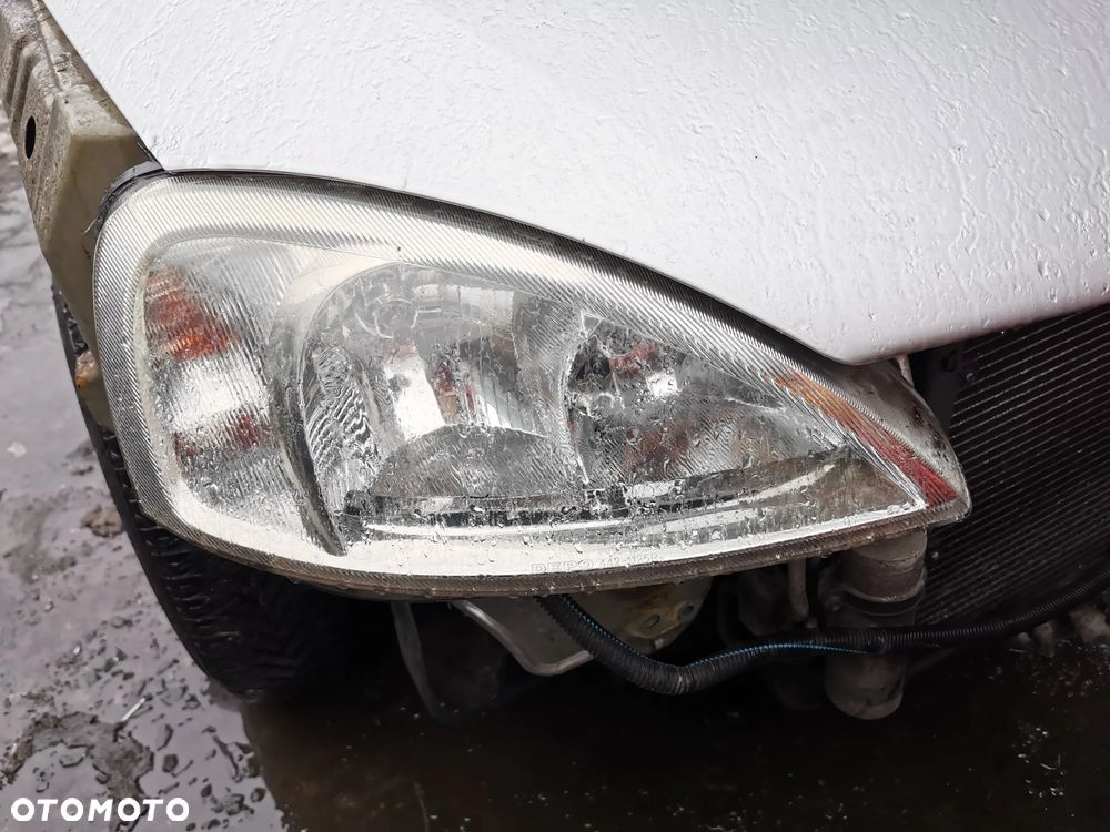 Lampa lampy przód prawa lewa Opel Corsa C - 1