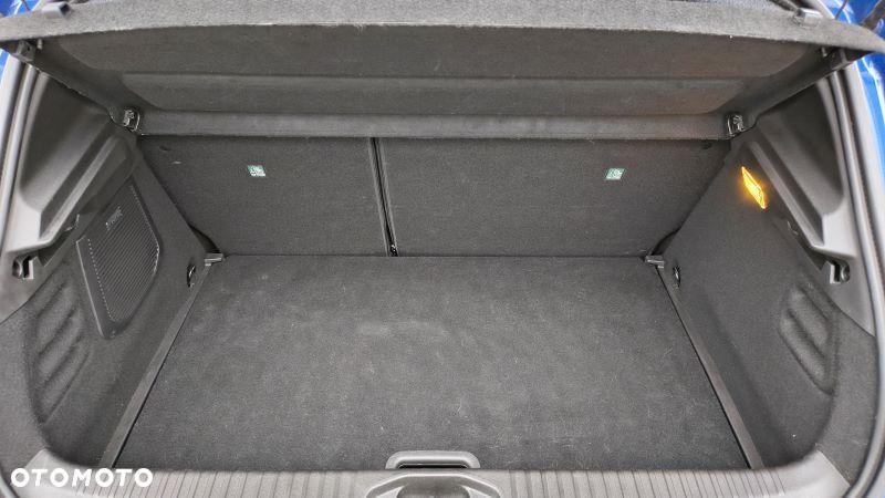 Renault Clio - 25