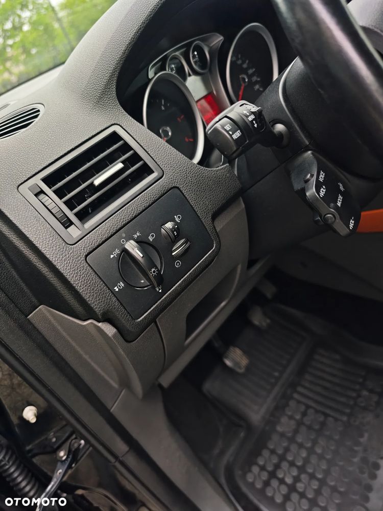 Ford Kuga 2.0 TDCi 2x4 Trend - 20