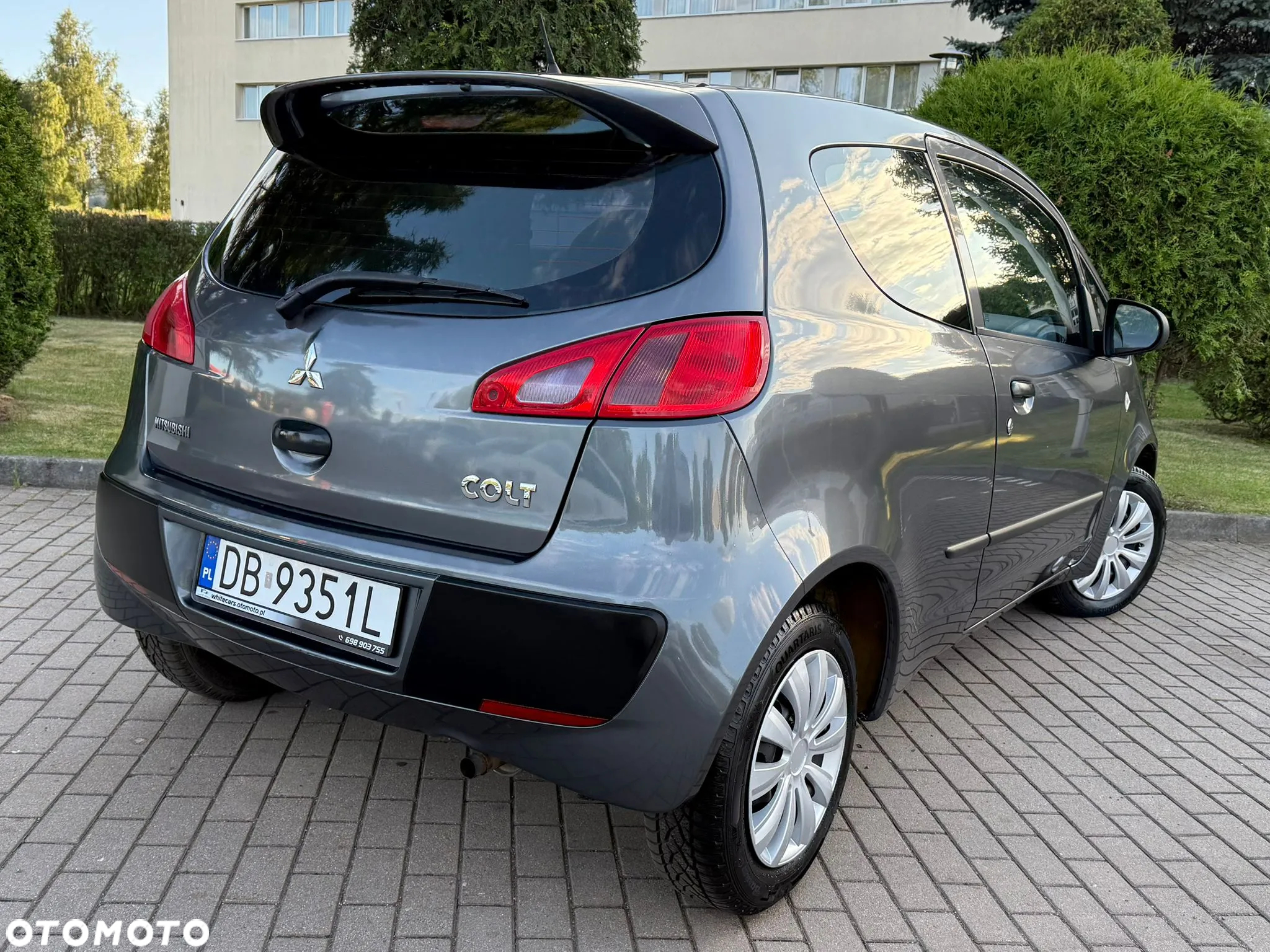 Mitsubishi Colt 1.1 - 3