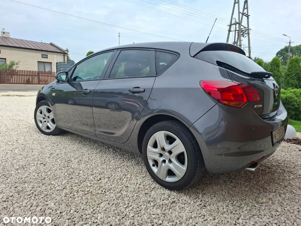 Opel Astra 1.4 Turbo - 14