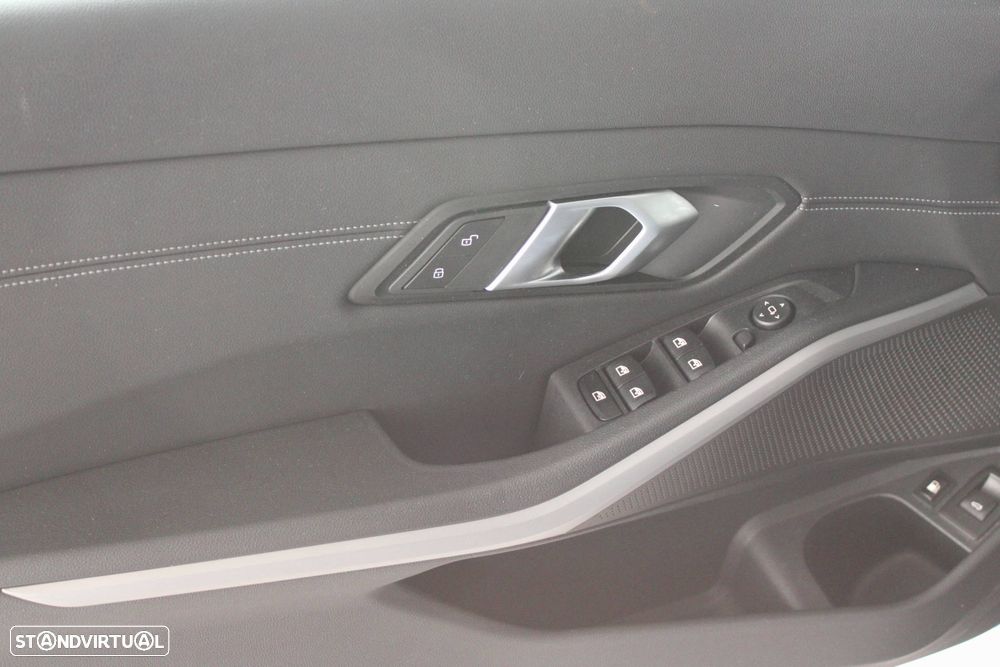 BMW 320 e Corporate Edition Auto - 6