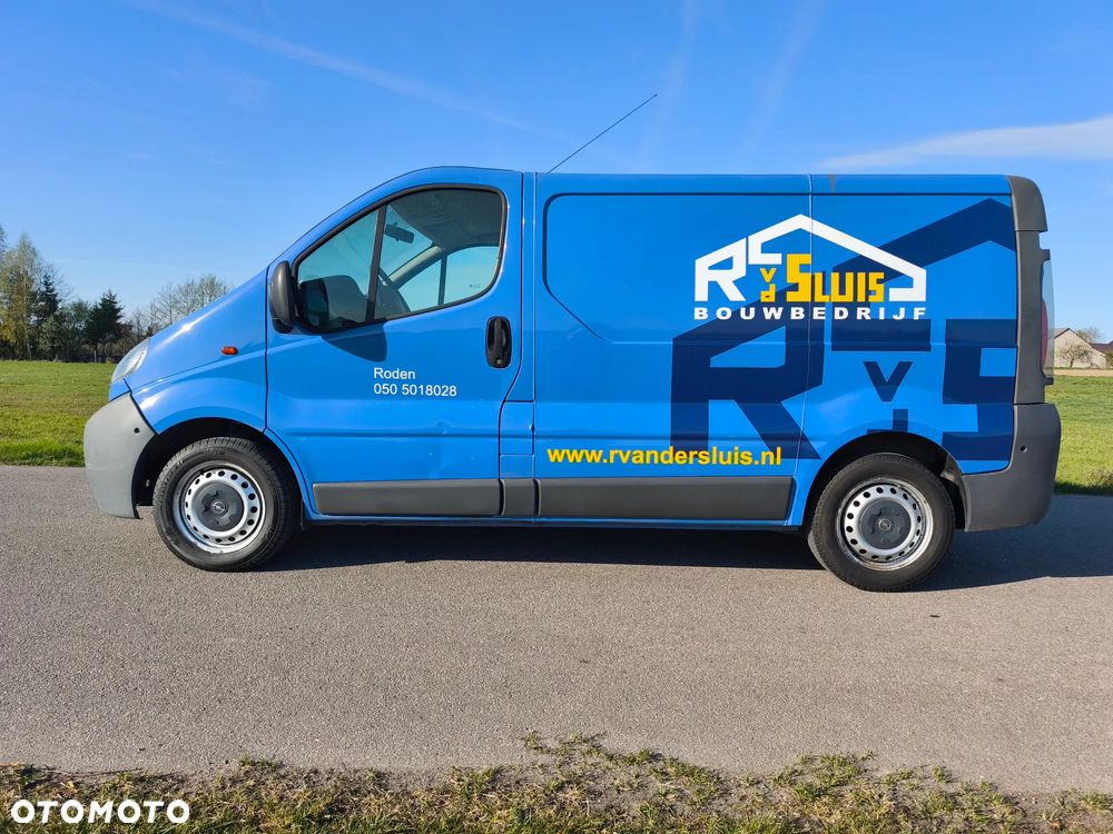 Opel Vivaro - 8