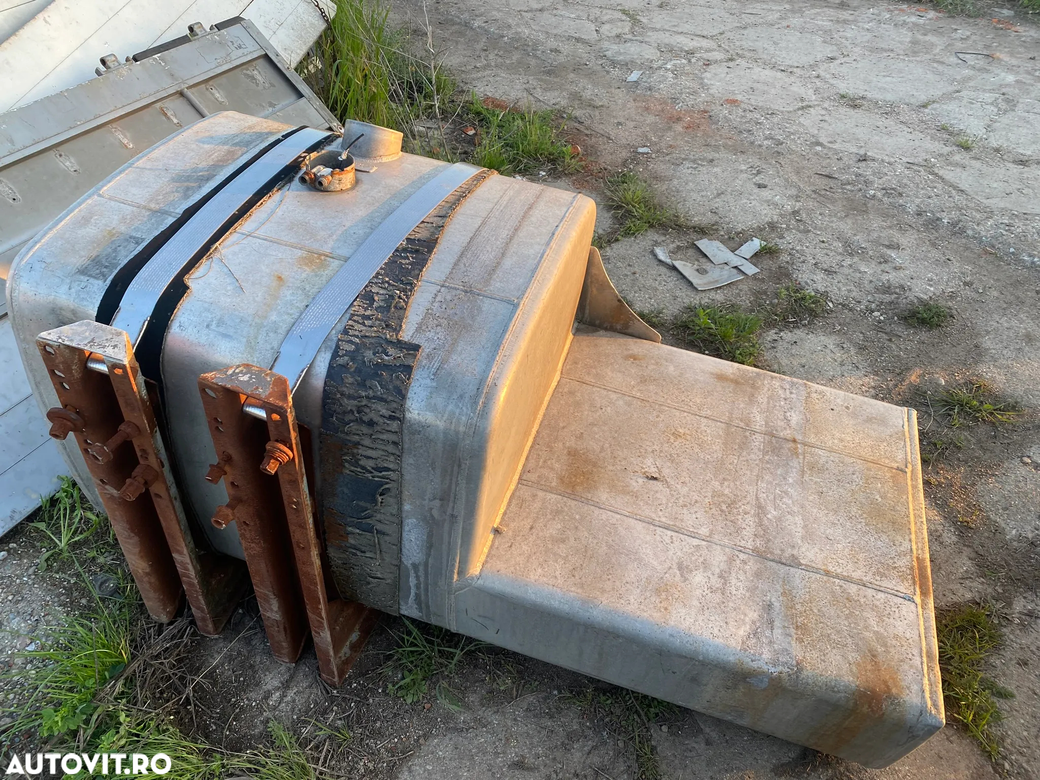 Rezervor din dezmembrari Cap tractor - poze reale - foarte multe modele disponibile - 7