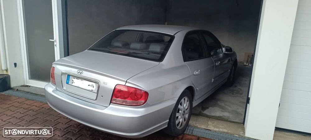 Hyundai Sonata - 1