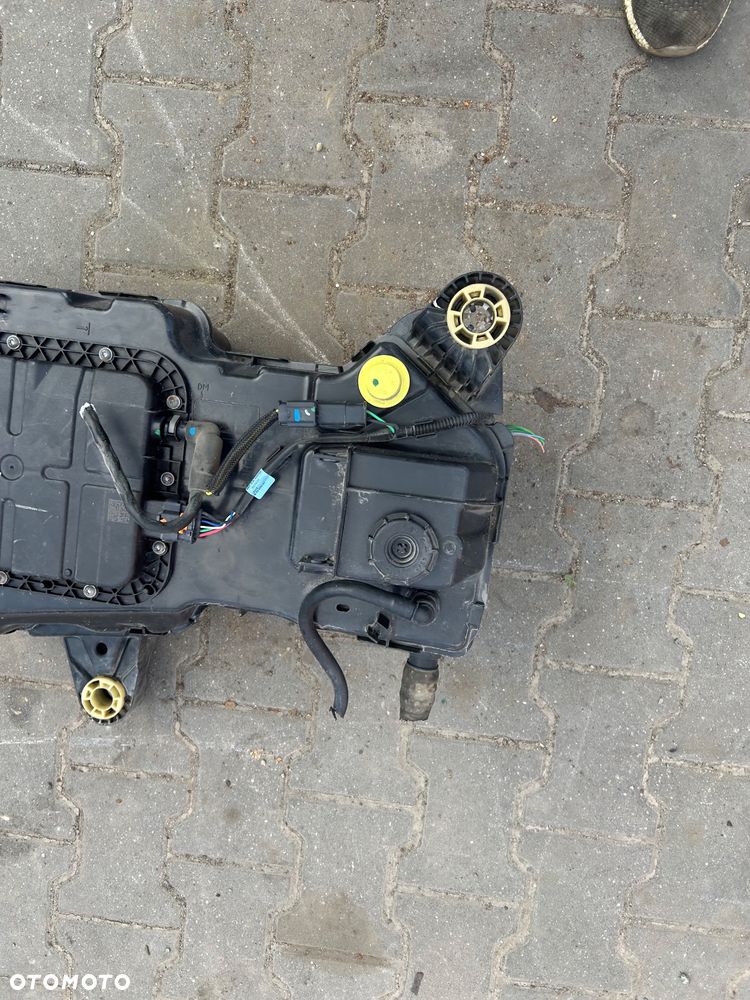 Zbiornik adblue 9817601880 Peugeot Rifter Partner IV toyota proace city Berlingo IvV - 4