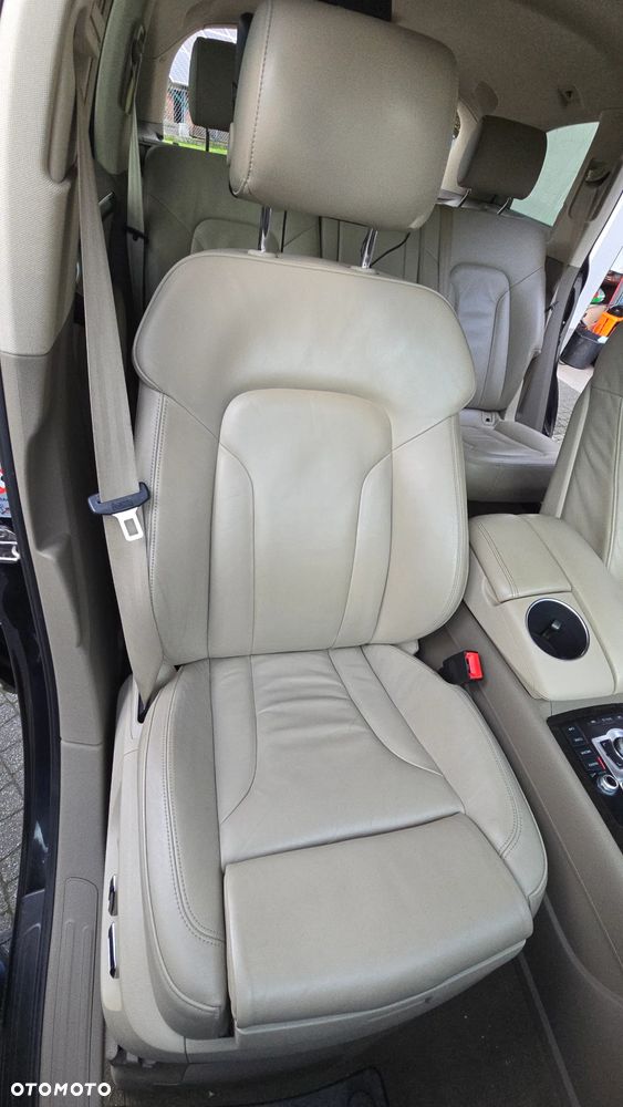 Audi Q7 3.0 TDI DPF Quattro Tiptronic - 33